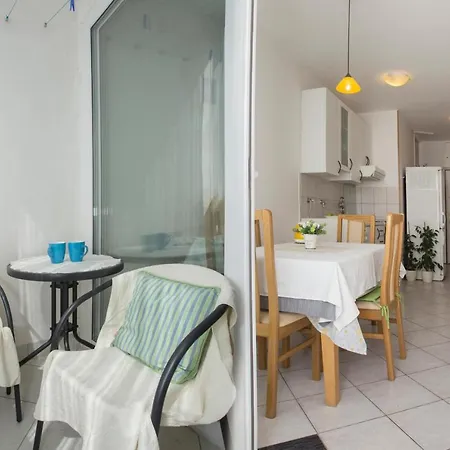 Apartment Rozeta Split